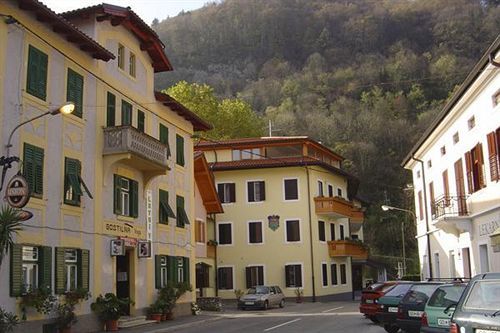 Hotel Lucija Most Na Soci Luaran gambar