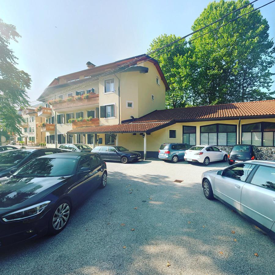 Hotel Lucija Most Na Soci Luaran gambar